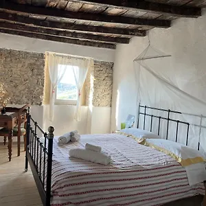 Agriturismo Luna Di Quarazzana In Tuscany Alloggio per agriturismo